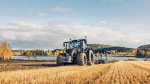 valtra-n174-n-series-tractor-technology-option-package-hero-800-450